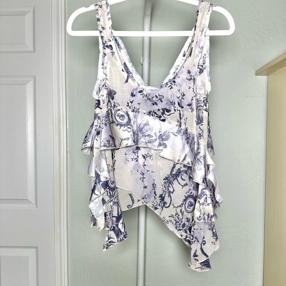 Ecote (Urban Outfitters) Asymmetrical Tank Top XS White with Blue Floral Print - Picture 2 of 5